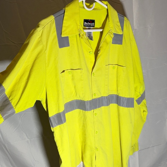 Bulwark FR Hi-Vis Button Up - Picture 3 of 6